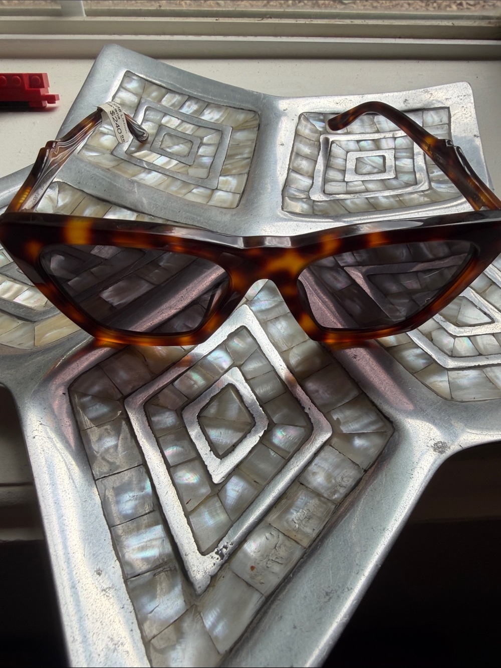 Women's Tortoiseshell Cat-Eye Sunglasses - Brown Lens